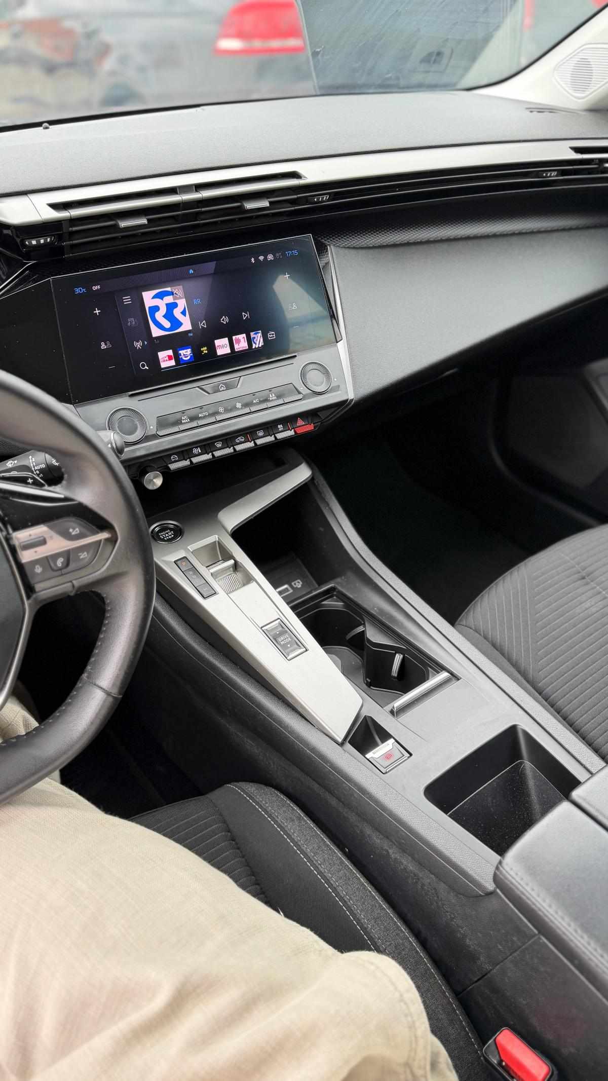 peugeot-308-sw-2023-diesel-1499cc