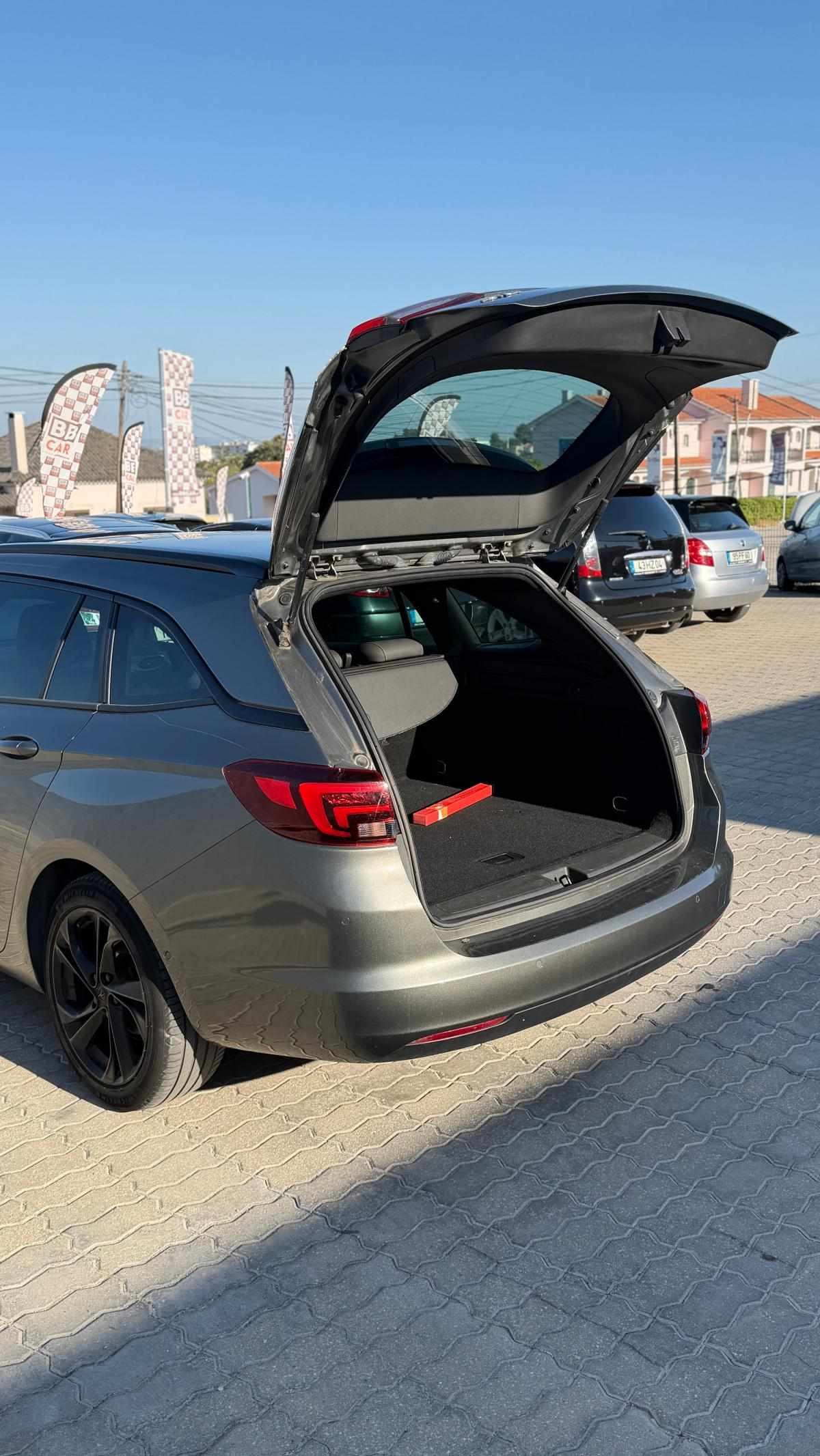 opel-astra-sport-tourer-2022-diesel-1496cc
