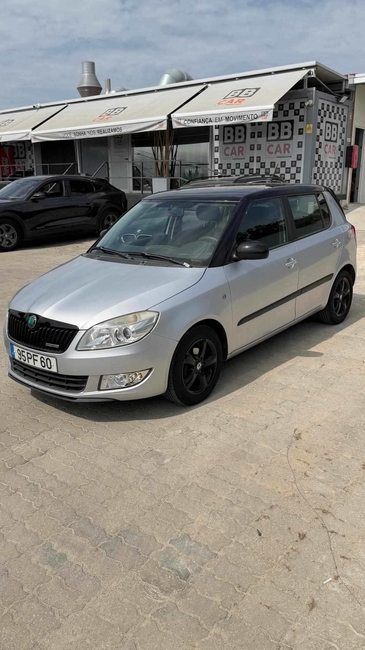 skoda-fabia-2011-diesel-1199cc