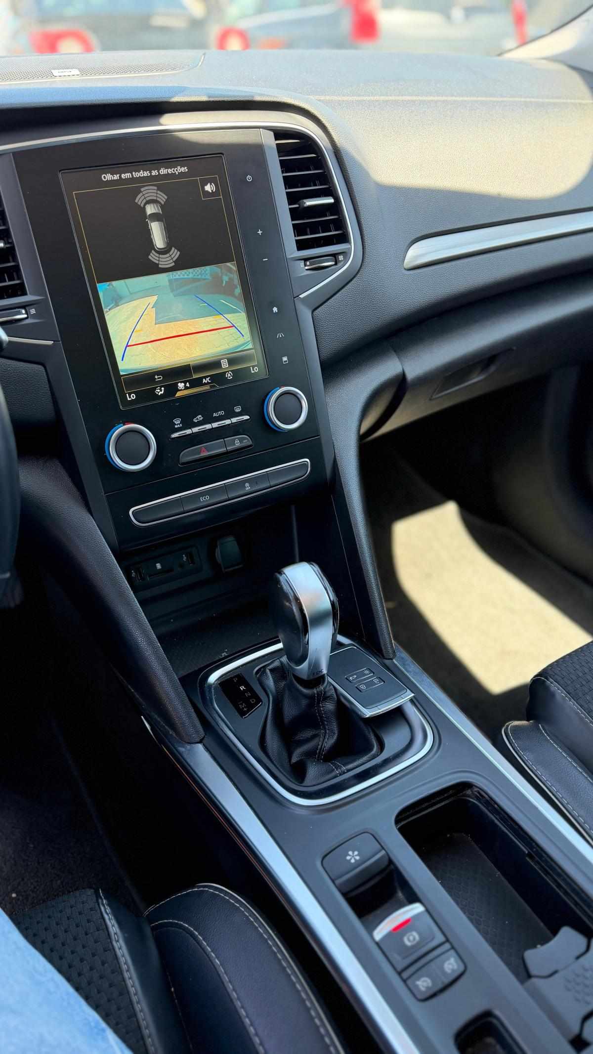 renault-megane-sport-tourer-2017-diesel-1461cc