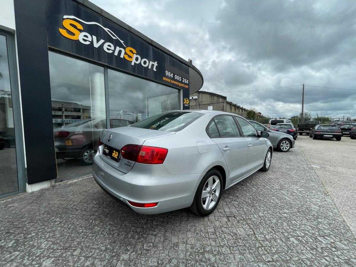 volkswagen-jetta-2013-diesel-1598cc