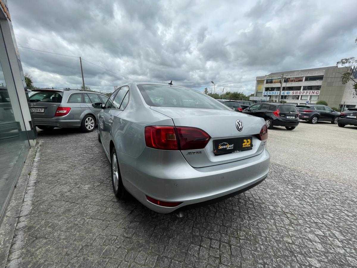 volkswagen-jetta-2013-diesel-1598cc