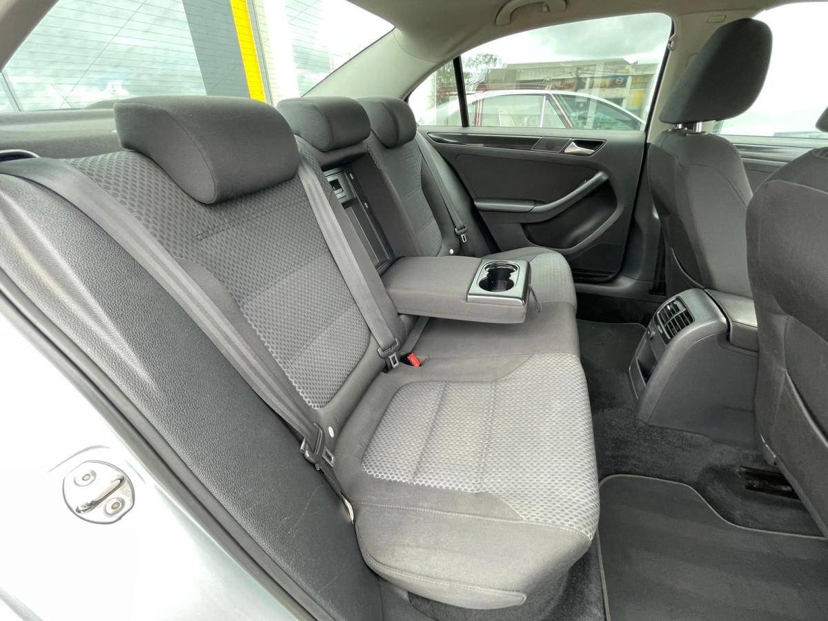 volkswagen-jetta-2013-diesel-1598cc