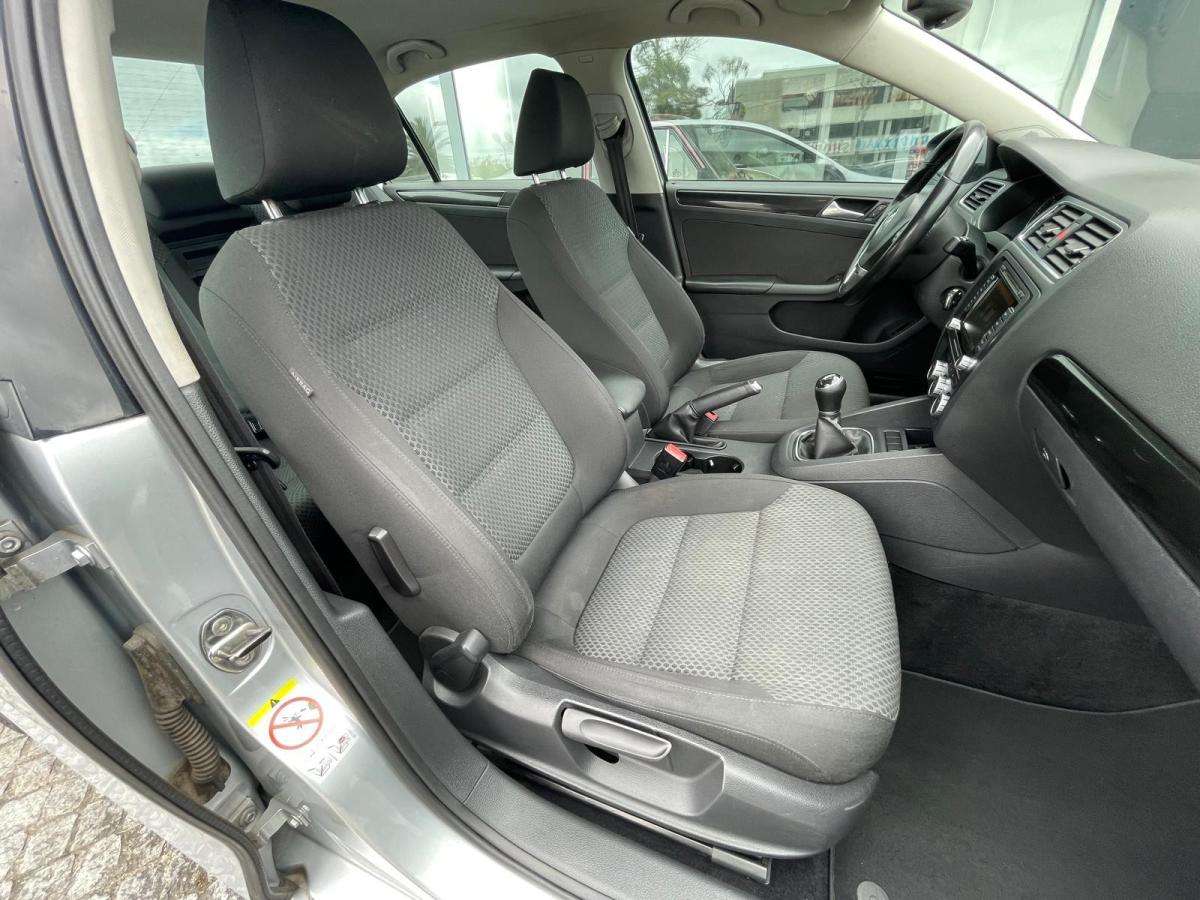 volkswagen-jetta-2013-diesel-1598cc