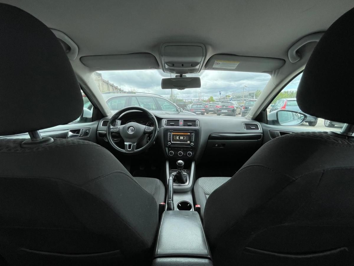 volkswagen-jetta-2013-diesel-1598cc