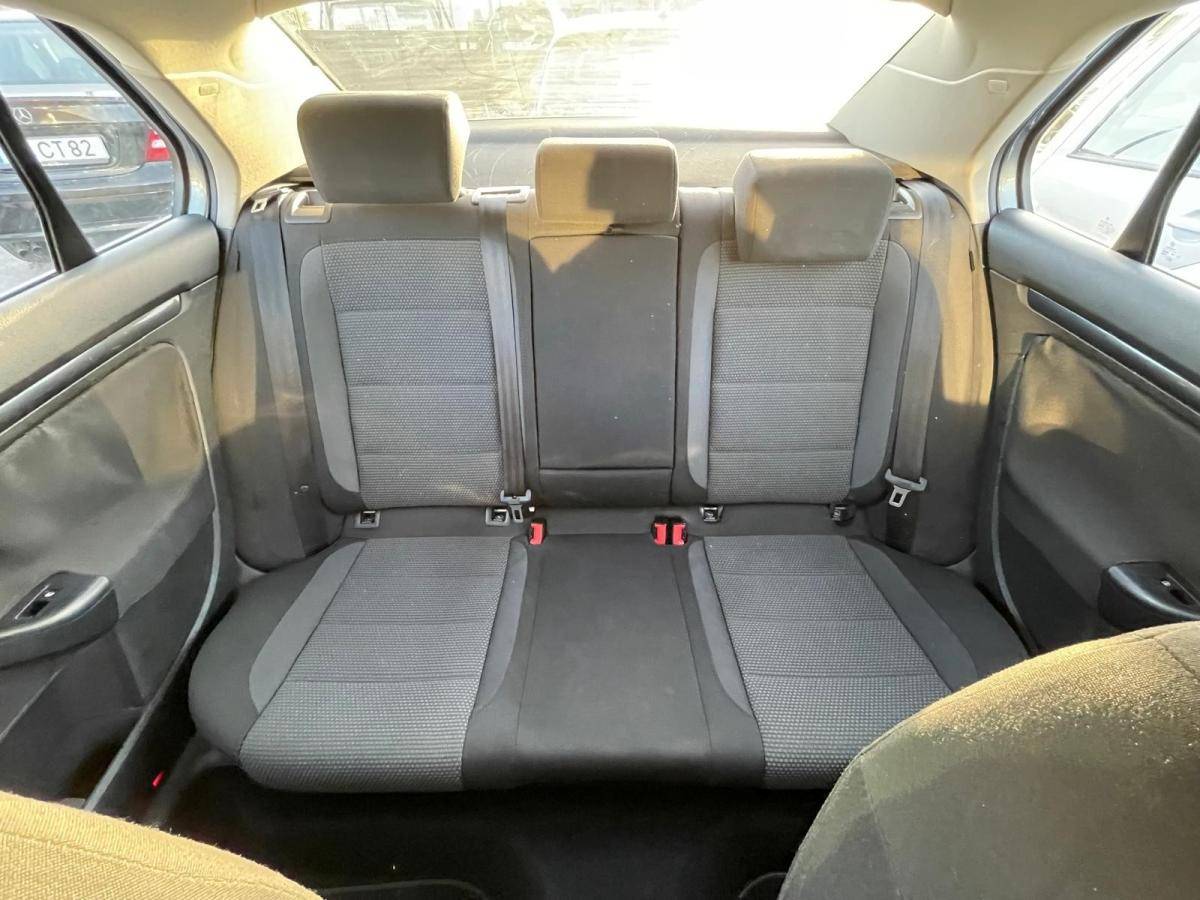 volkswagen-jetta-2010-diesel-1598cc