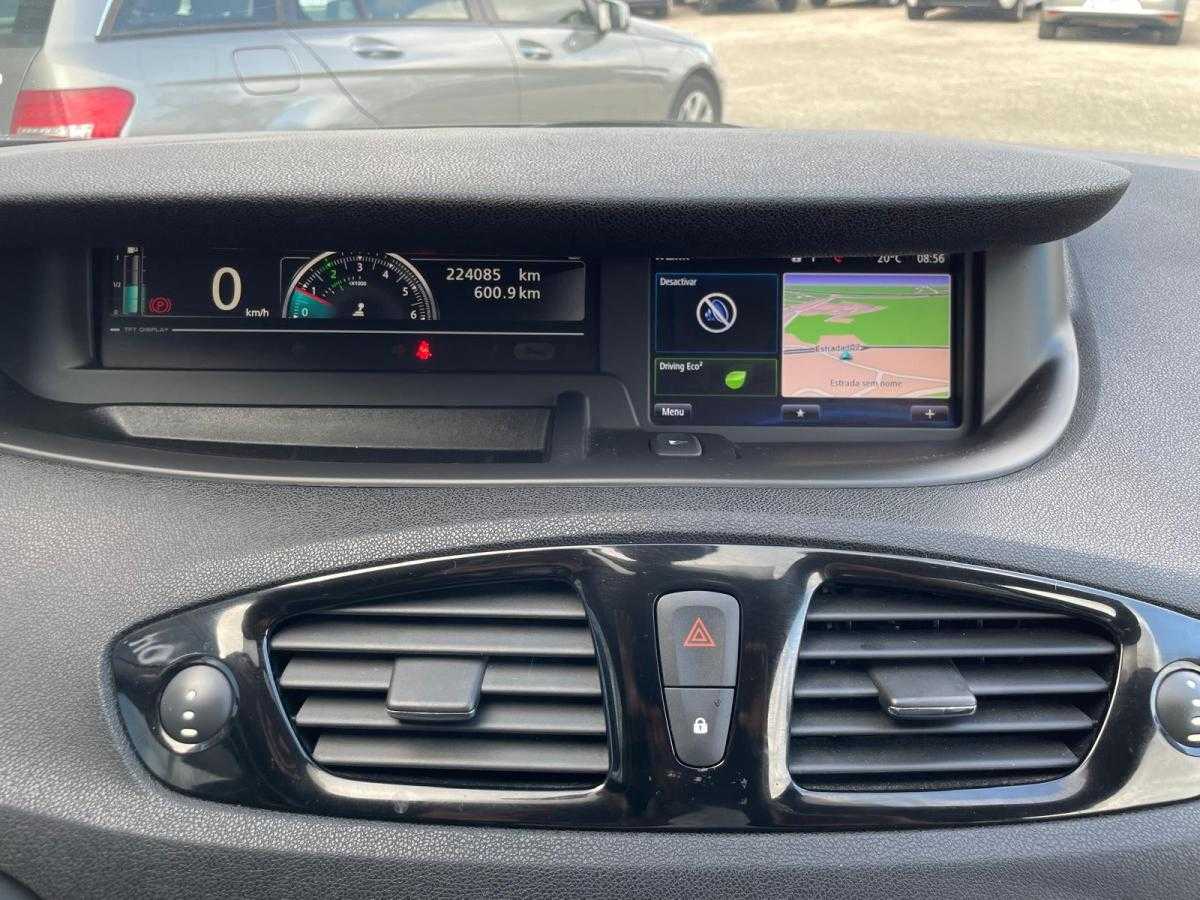 renault-scenic-2015-diesel-1461cc