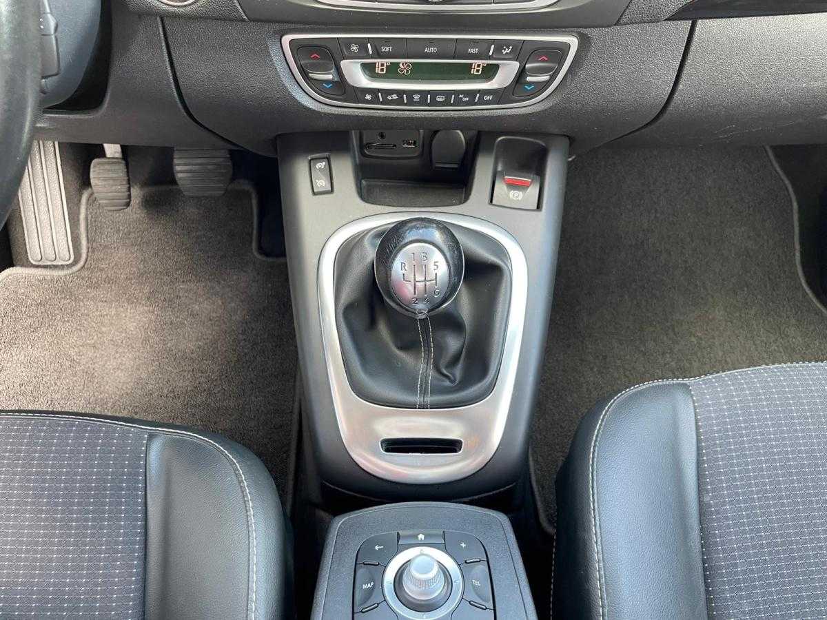 renault-scenic-2015-diesel-1461cc