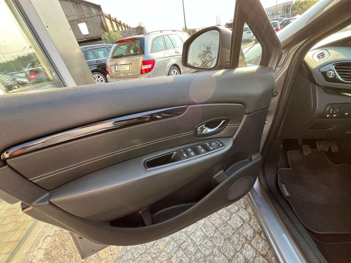 renault-scenic-2015-diesel-1461cc