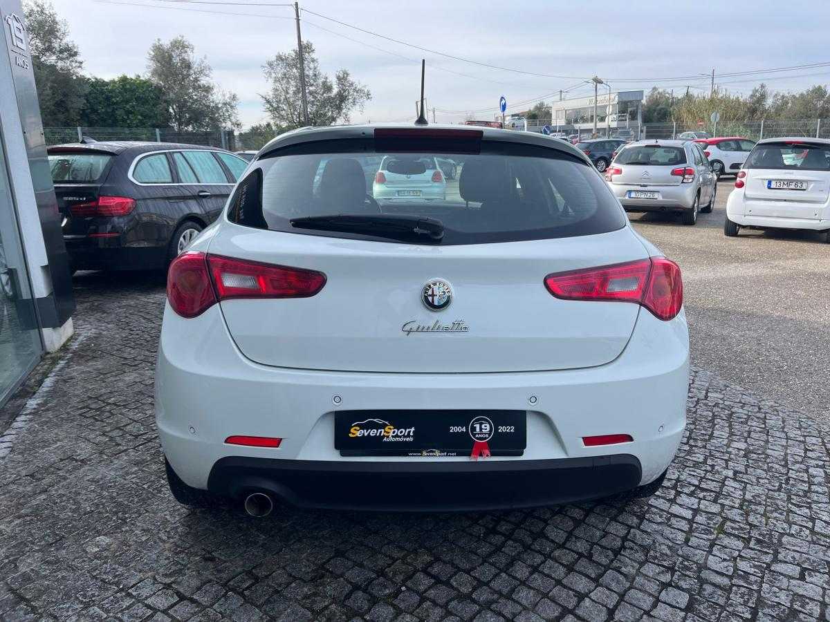 alfa-romeo-giulietta-2015-diesel-1598cc