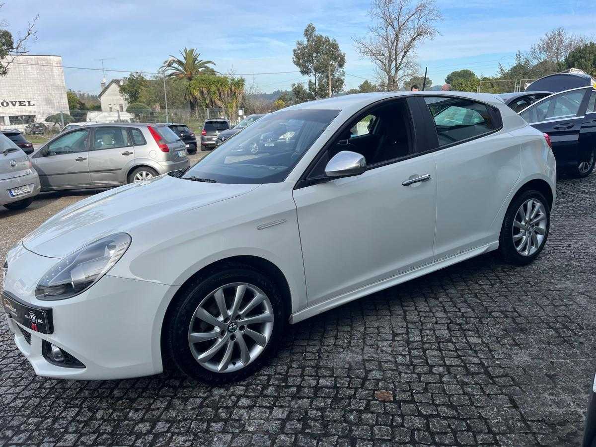 alfa-romeo-giulietta-2015-diesel-1598cc