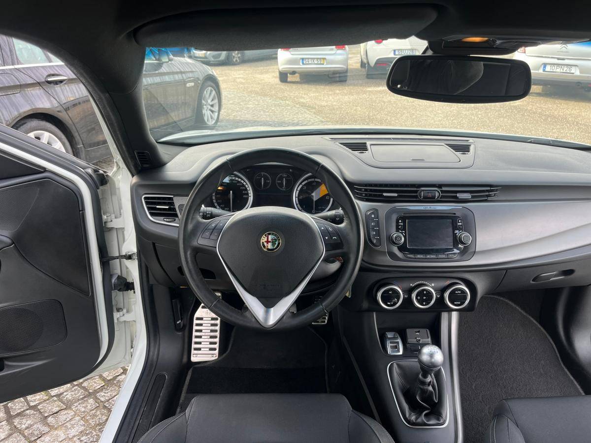 alfa-romeo-giulietta-2015-diesel-1598cc