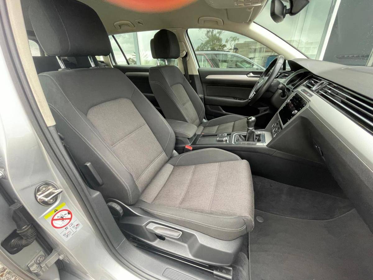 volkswagen-passat-variant-2017-diesel-1598cc