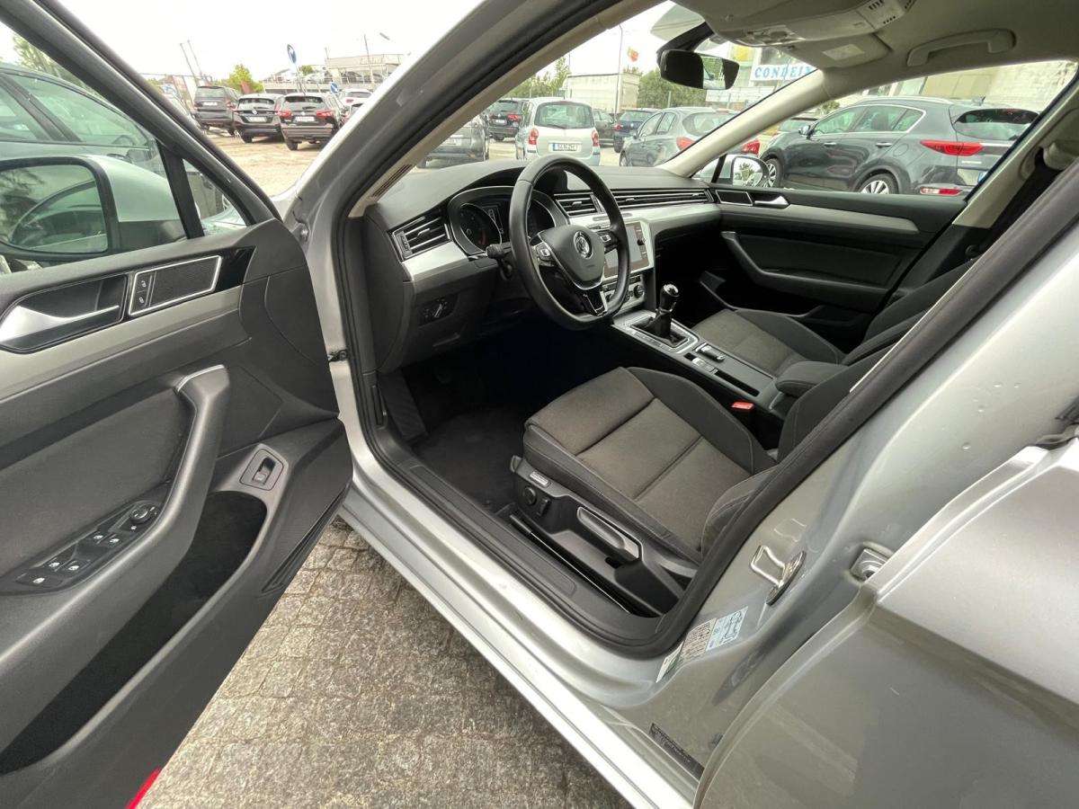 volkswagen-passat-variant-2017-diesel-1598cc
