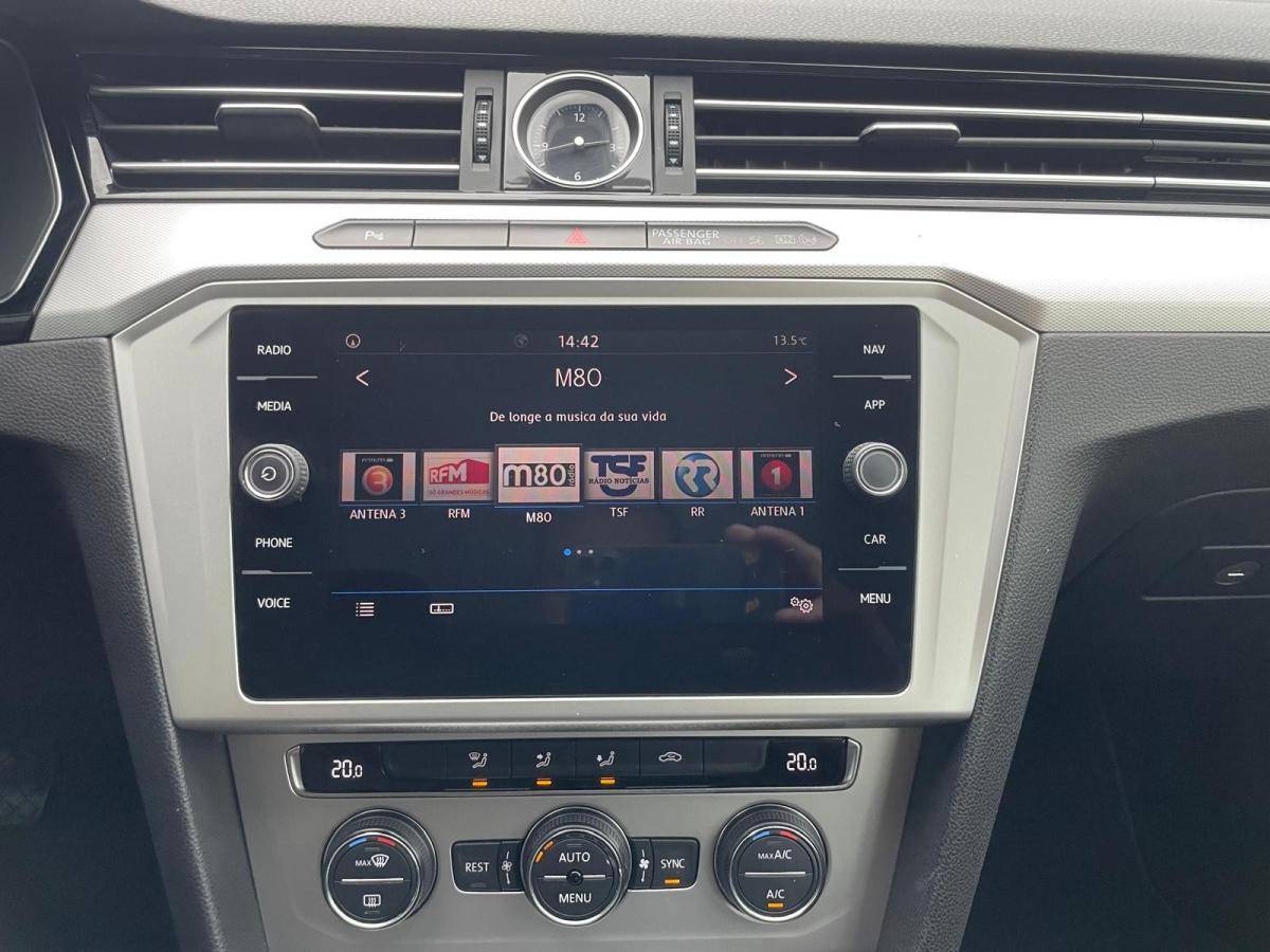 volkswagen-passat-variant-2017-diesel-1598cc