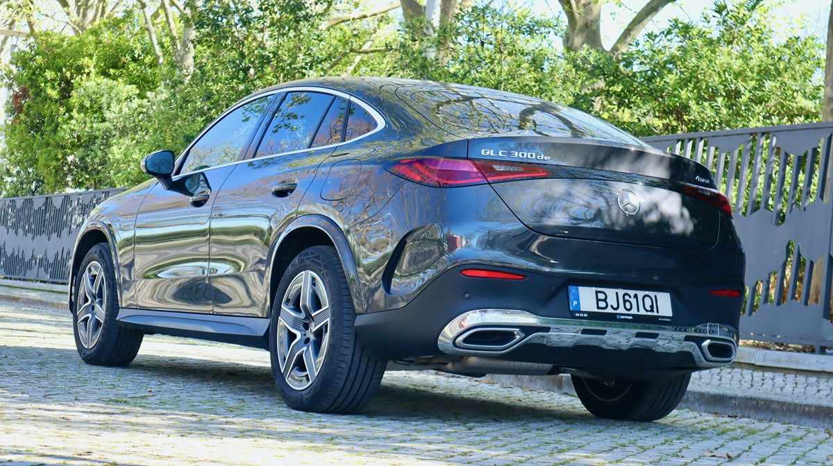 mercedes-benz-glc-300-de-4matic-2024-diesel-1993cc