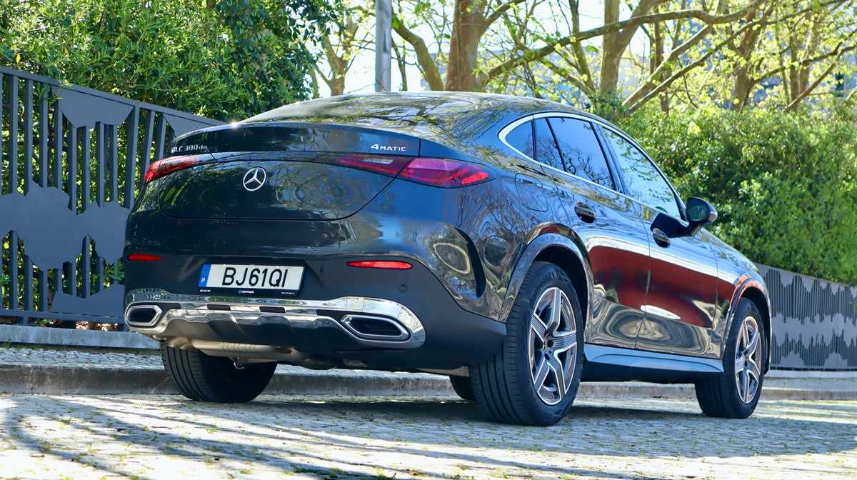 mercedes-benz-glc-300-de-4matic-2024-diesel-1993cc