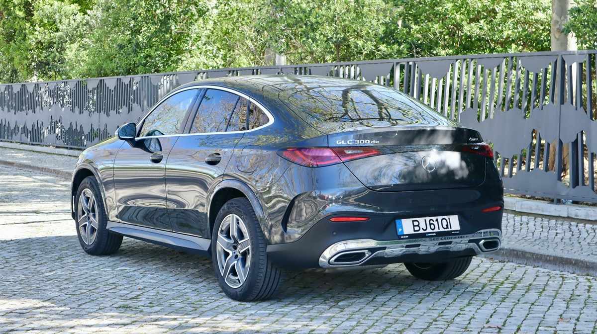 mercedes-benz-glc-300-de-4matic-2024-diesel-1993cc
