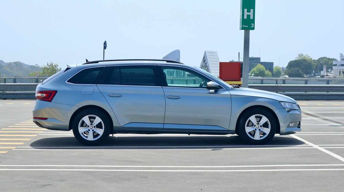 skoda-superb-1-6-tdi-2016-diesel-1598cc