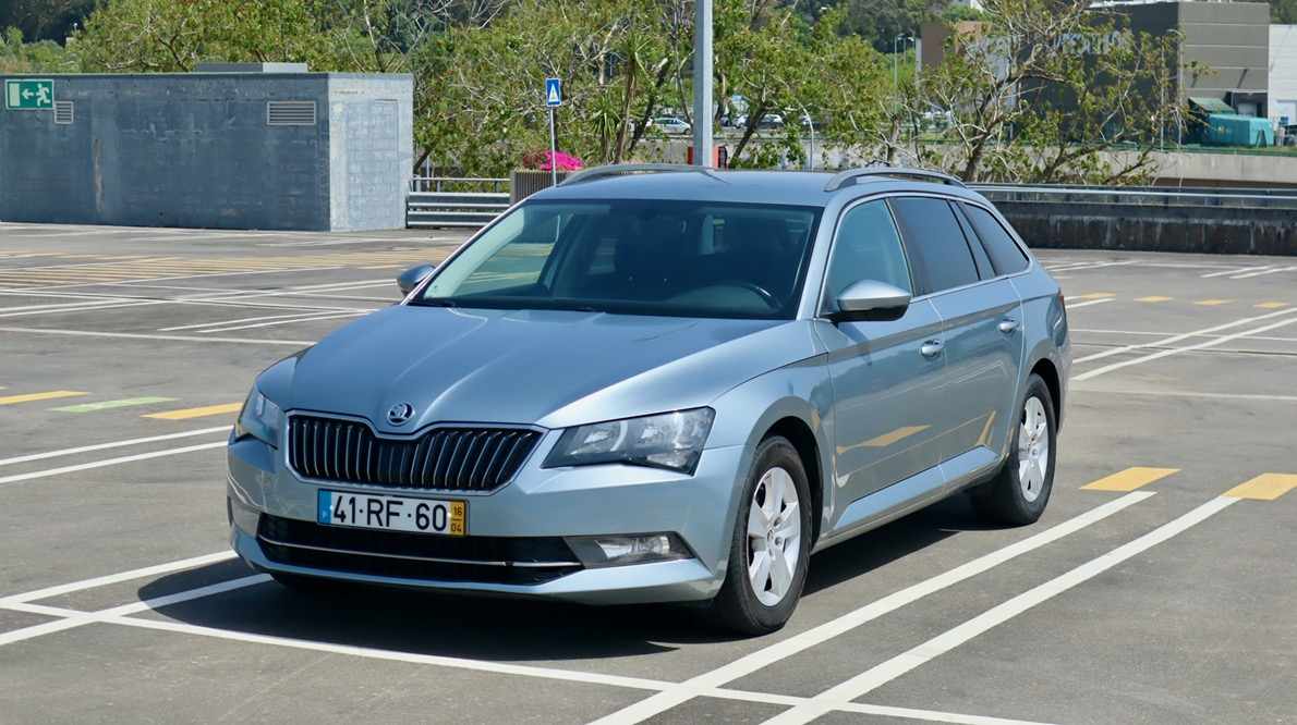 skoda-superb-1-6-tdi-2016-diesel-1598cc