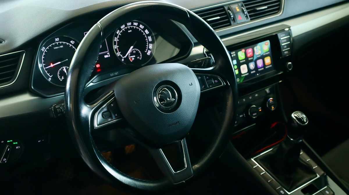 skoda-superb-1-6-tdi-2016-diesel-1598cc