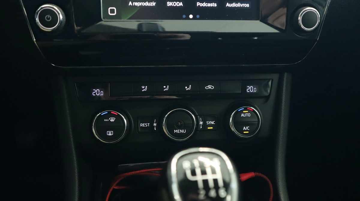 skoda-superb-1-6-tdi-2016-diesel-1598cc