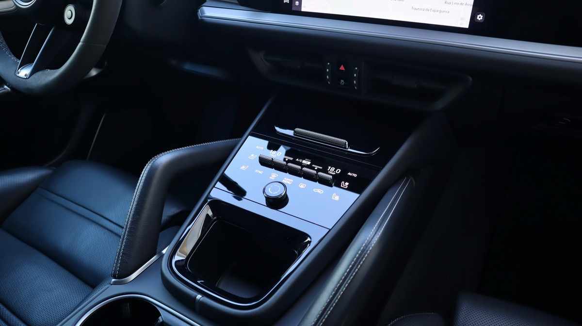 porsche-cayenne-s-3-0-v6-e-hybrid-2024-gasolina-2995cc
