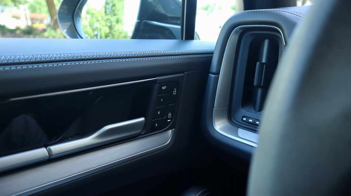 porsche-cayenne-s-3-0-v6-e-hybrid-2024-gasolina-2995cc