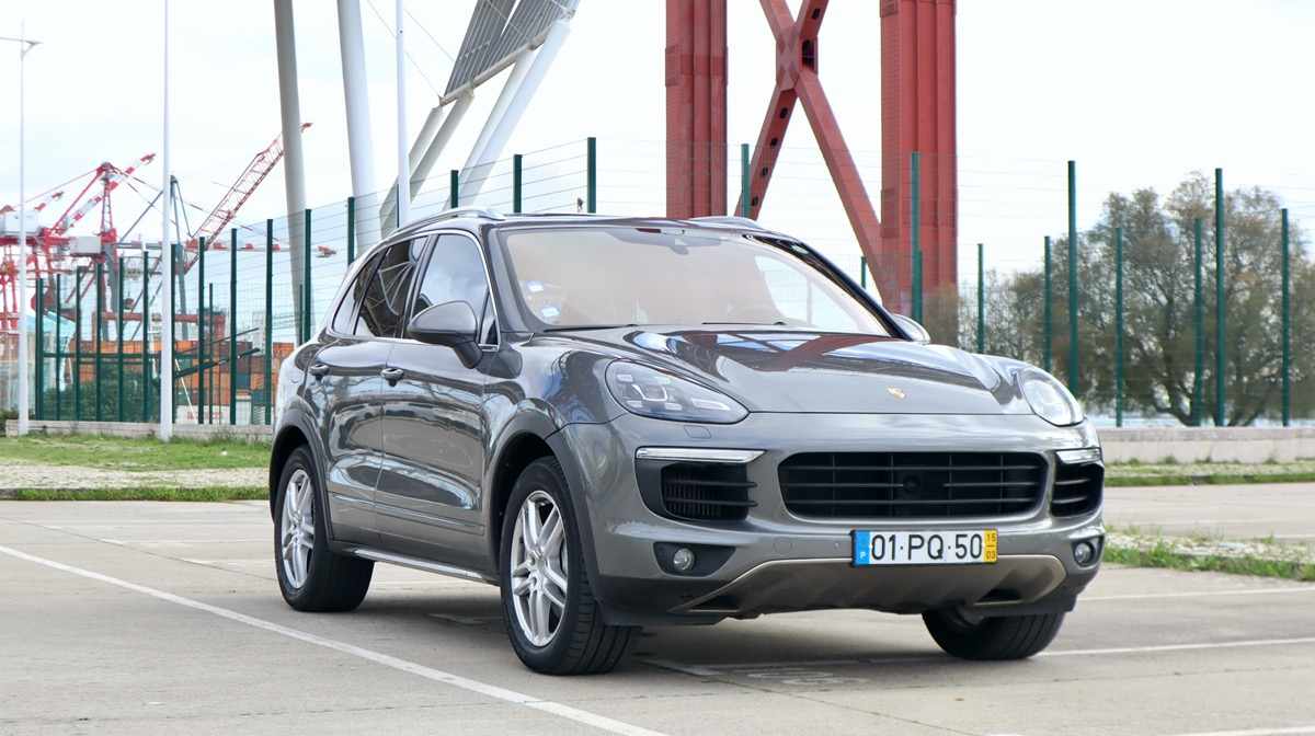 porsche-cayenne-s-4-1-2015-diesel-4134cc