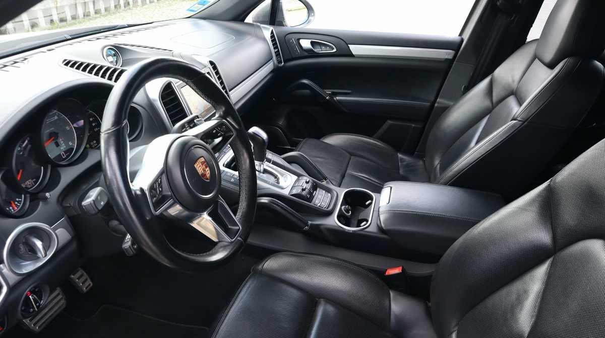 porsche-cayenne-s-4-1-2015-diesel-4134cc