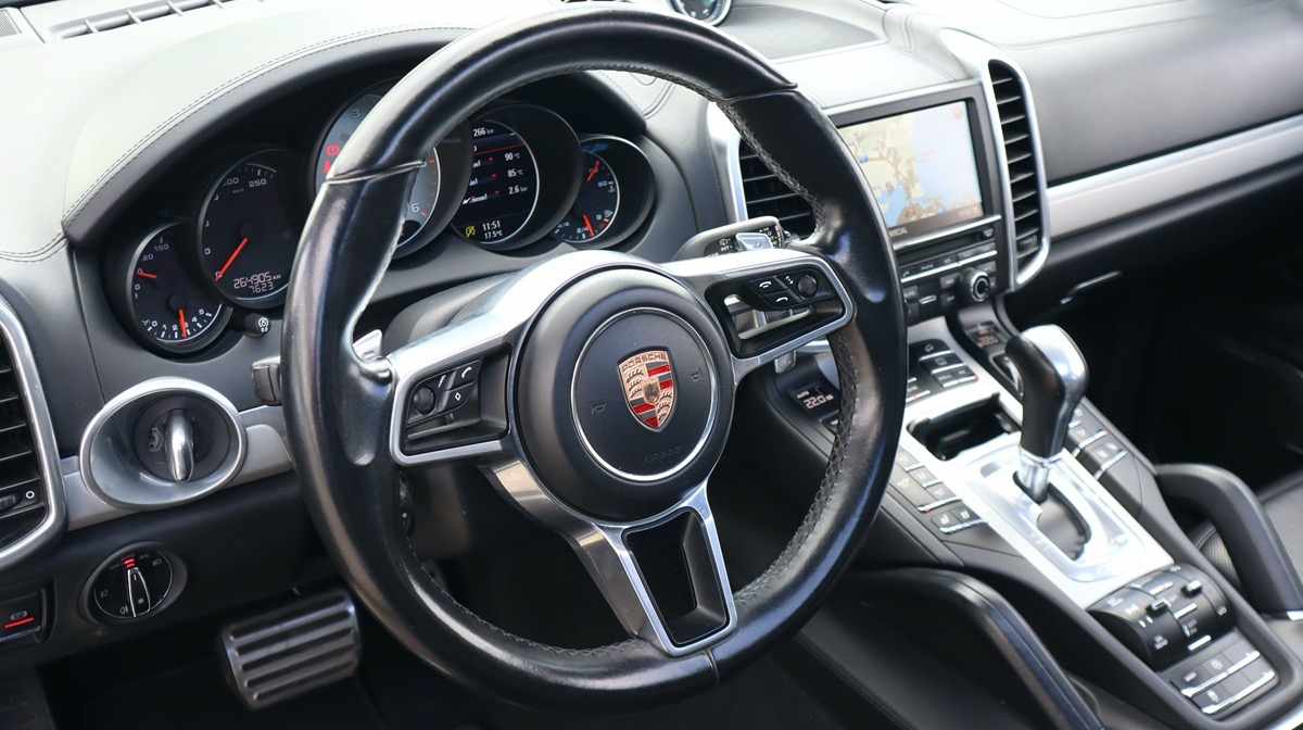 porsche-cayenne-s-4-1-2015-diesel-4134cc