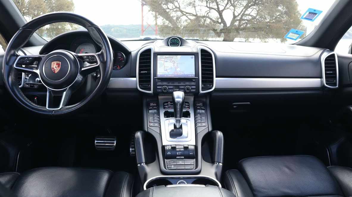 porsche-cayenne-s-4-1-2015-diesel-4134cc