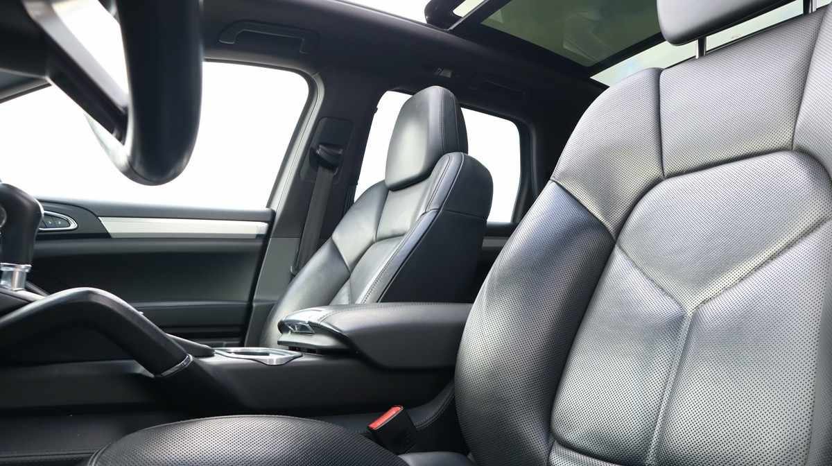 porsche-cayenne-s-4-1-2015-diesel-4134cc
