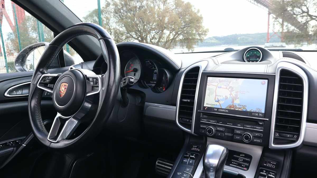porsche-cayenne-s-4-1-2015-diesel-4134cc