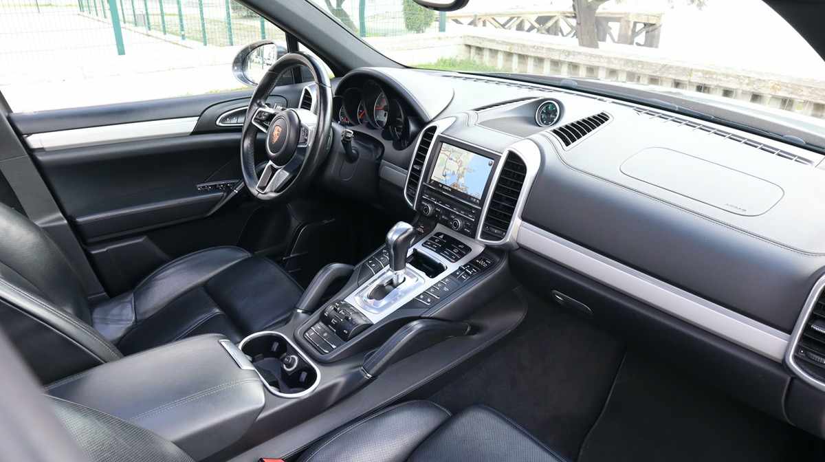 porsche-cayenne-s-4-1-2015-diesel-4134cc