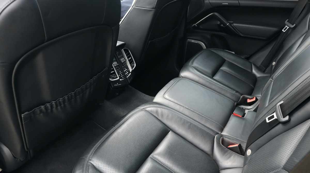 porsche-cayenne-s-4-1-2015-diesel-4134cc
