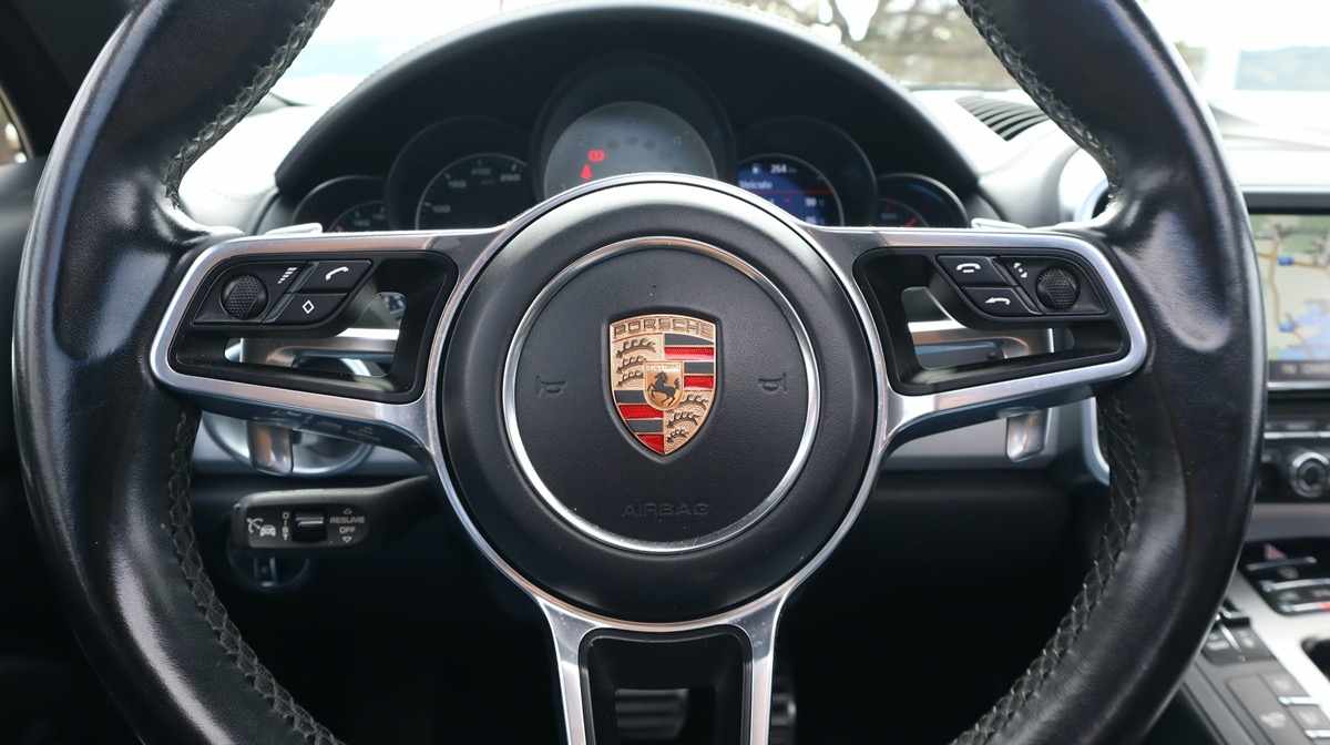 porsche-cayenne-s-4-1-2015-diesel-4134cc