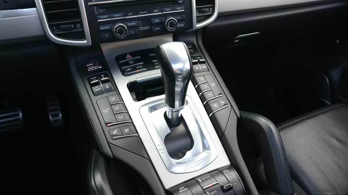 porsche-cayenne-s-4-1-2015-diesel-4134cc