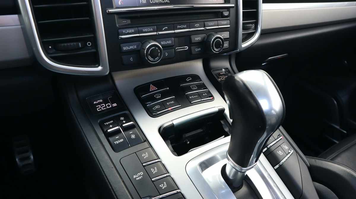porsche-cayenne-s-4-1-2015-diesel-4134cc