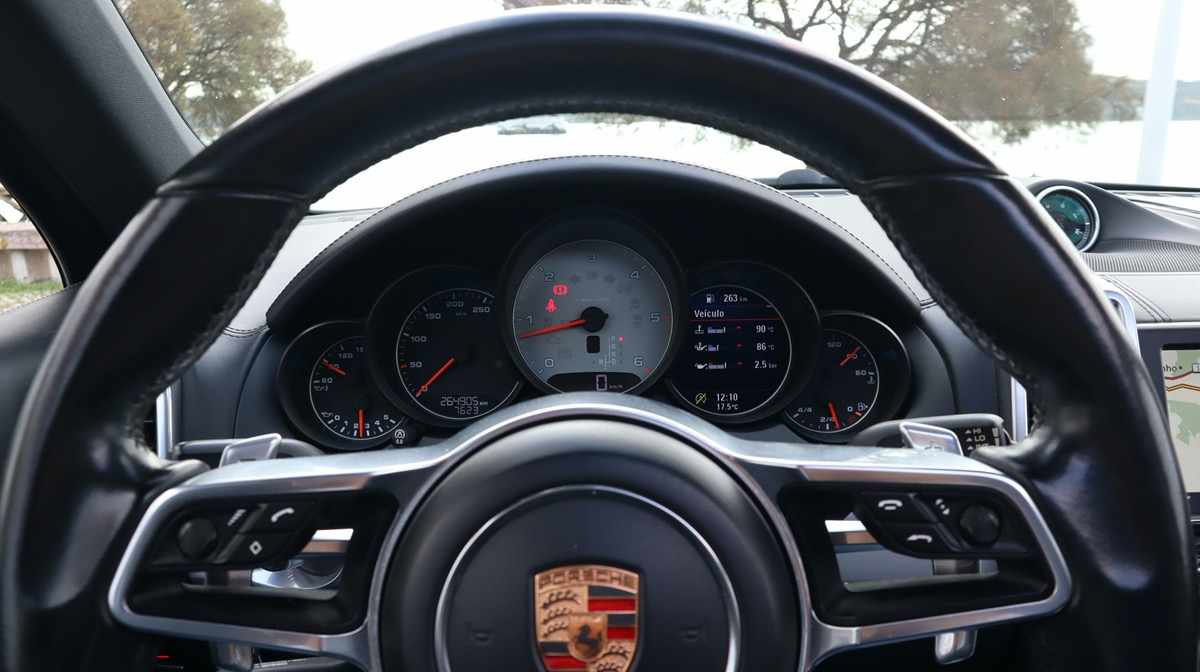 porsche-cayenne-s-4-1-2015-diesel-4134cc