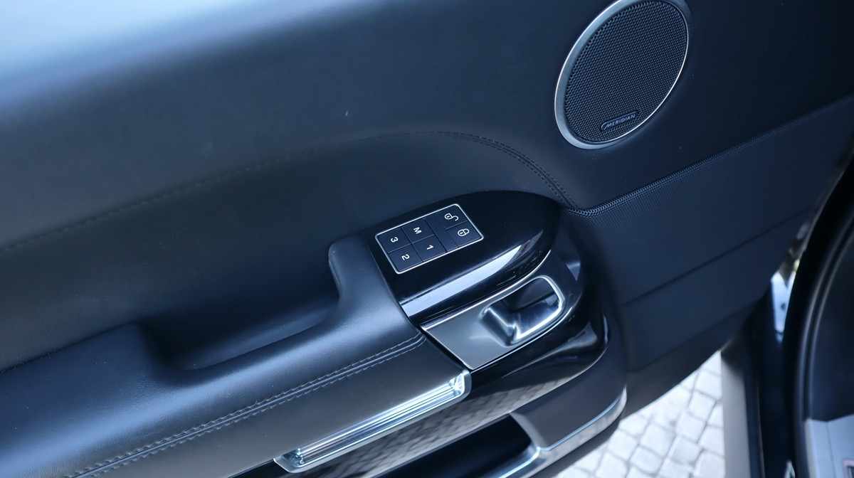 land-rover-range-rover-4-4-sdv8-awd-2017-diesel-4367cc