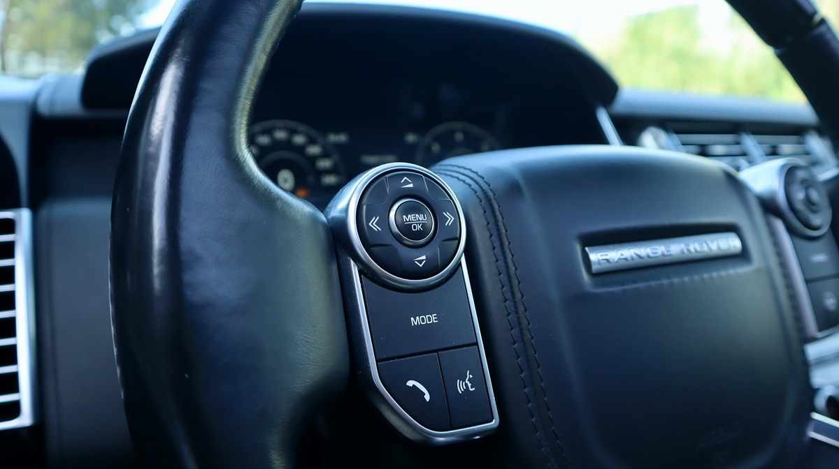 land-rover-range-rover-4-4-sdv8-awd-2017-diesel-4367cc