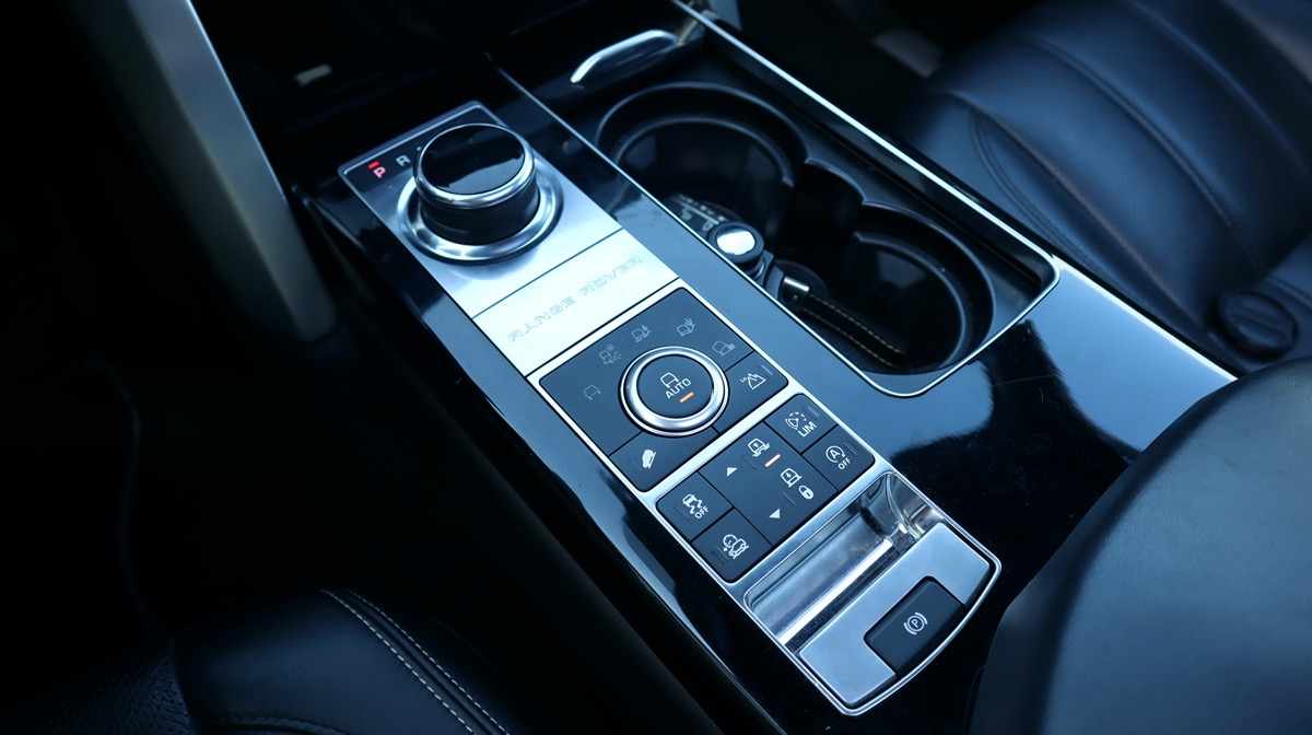 land-rover-range-rover-4-4-sdv8-awd-2017-diesel-4367cc