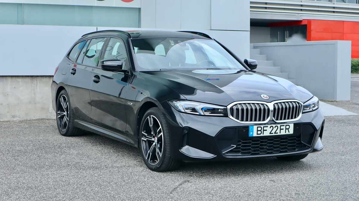 bmw-serie-3-330e-xdrive-2023-gasolina-1998cc