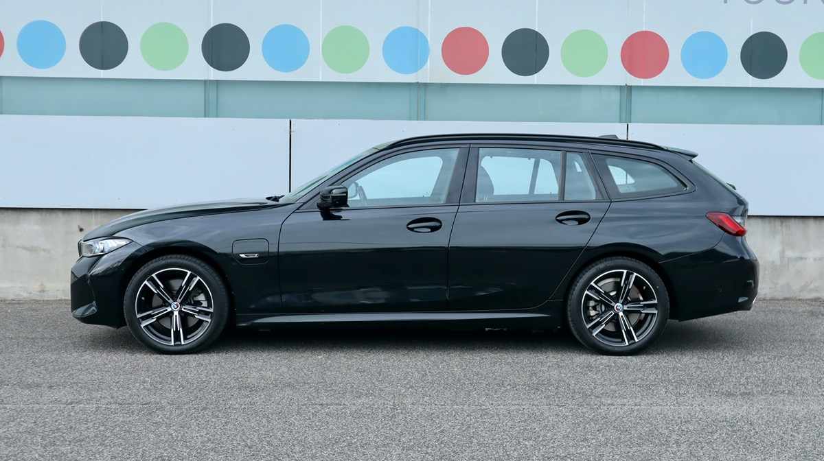 bmw-serie-3-330e-xdrive-2023-gasolina-1998cc