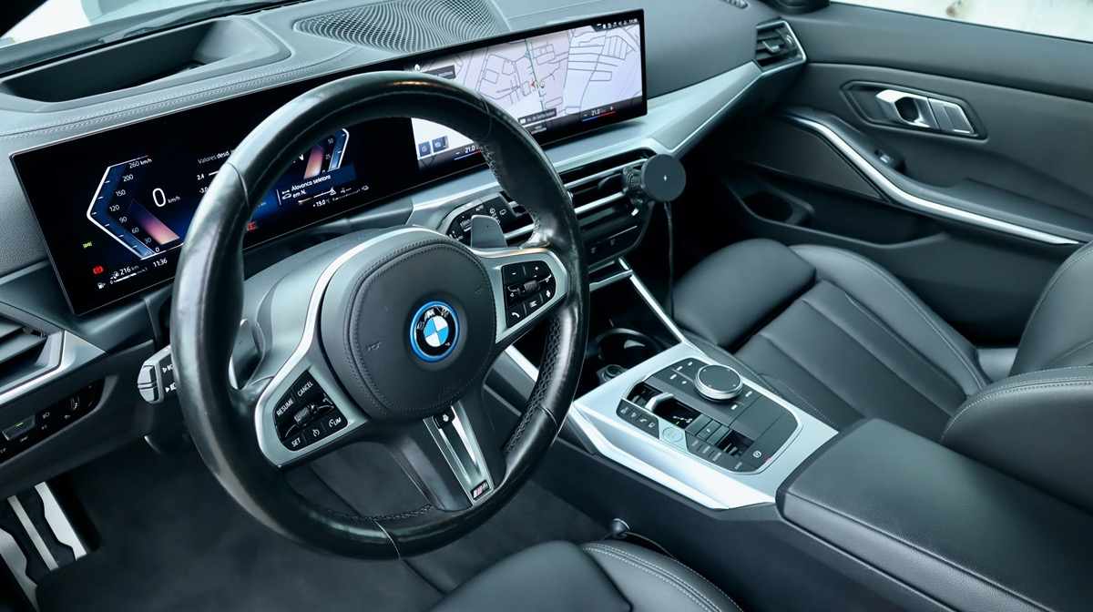 bmw-serie-3-330e-xdrive-2023-gasolina-1998cc