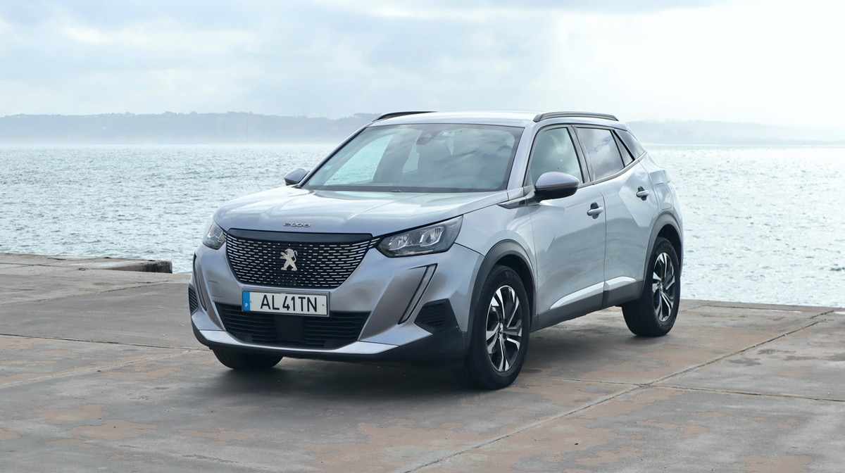 peugeot-2008-1-2-puretech-2021-gasolina-1199cc