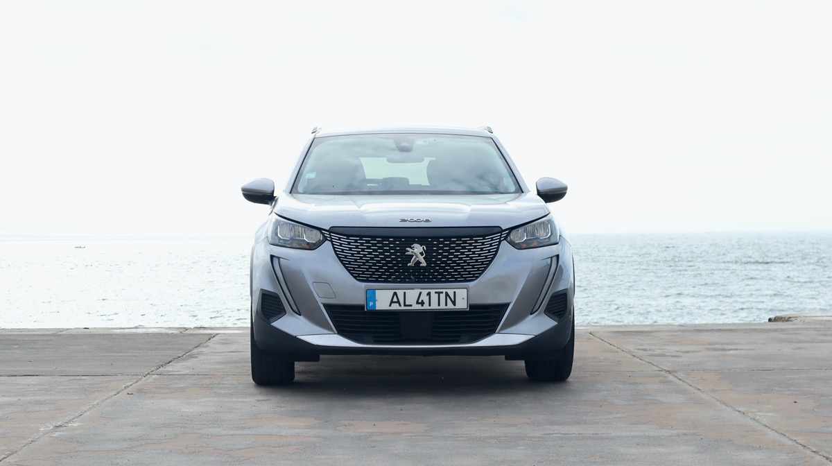 peugeot-2008-1-2-puretech-2021-gasolina-1199cc