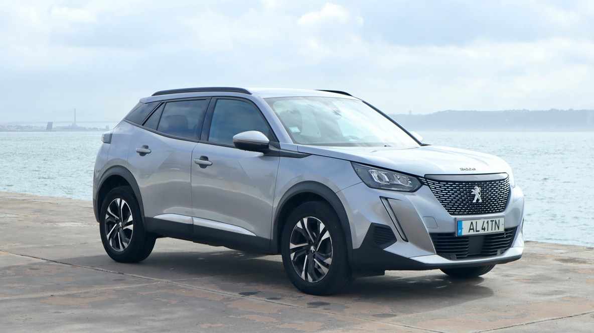 peugeot-2008-1-2-puretech-2021-gasolina-1199cc