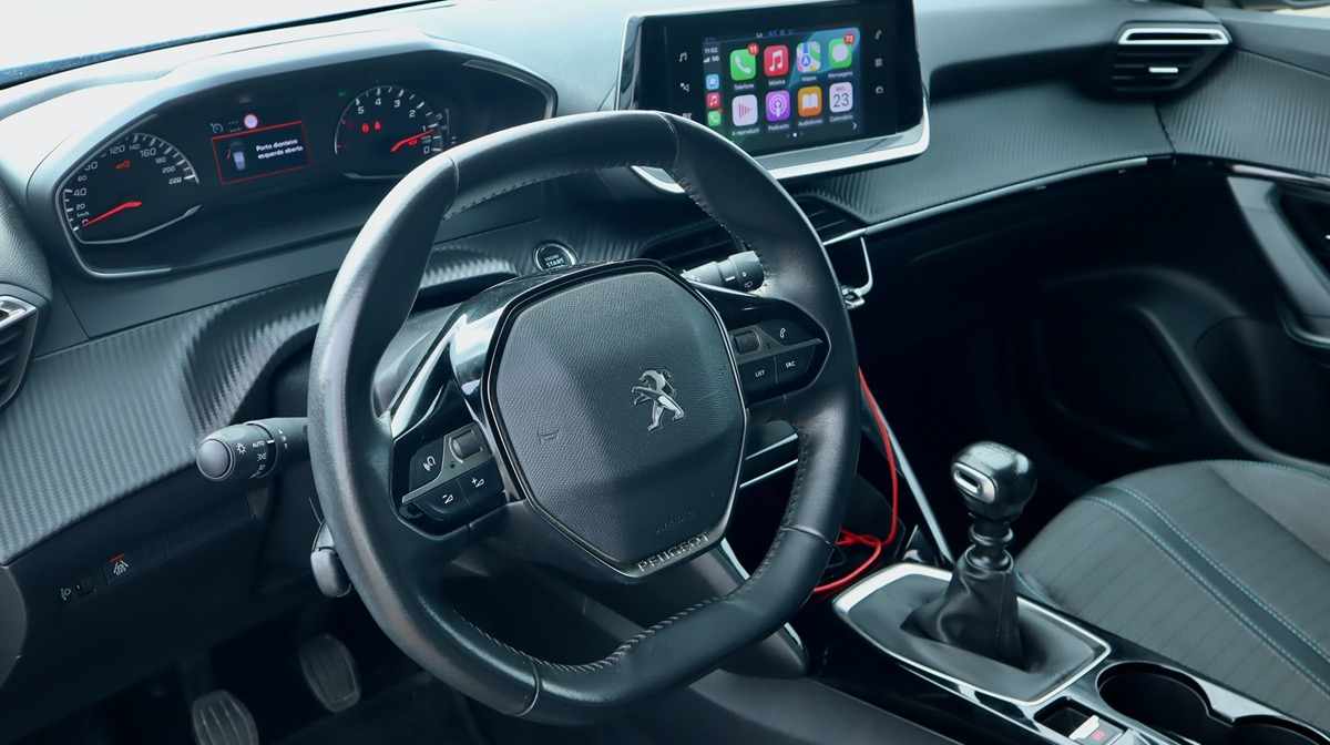 peugeot-2008-1-2-puretech-2021-gasolina-1199cc